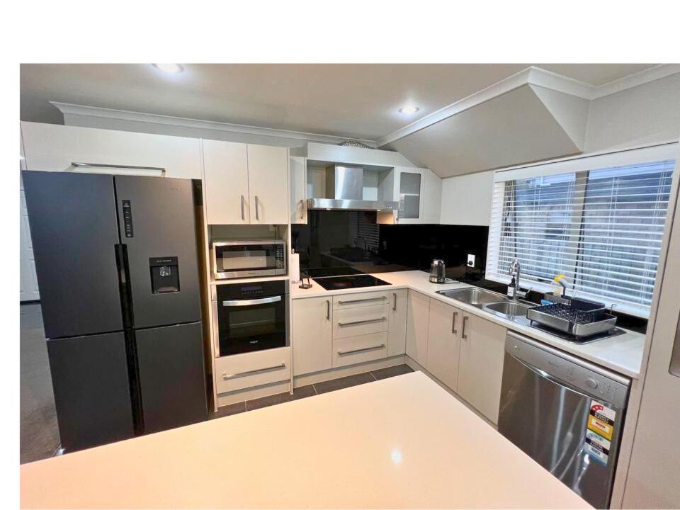 Bright&Cozy Room - Homestay Style - On Street Parking Only Auckland Exterior photo